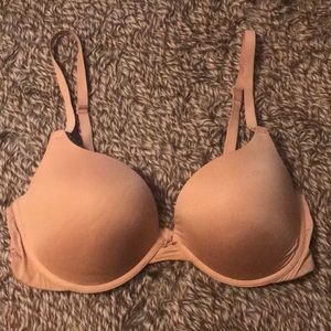 PINK bra—back straps are movable